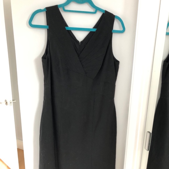 Black Ann Taylor dress. - Picture 5 of 6